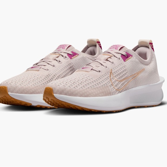 Nike Shoes - New Nike Women's Sneakers in Cream and Pink